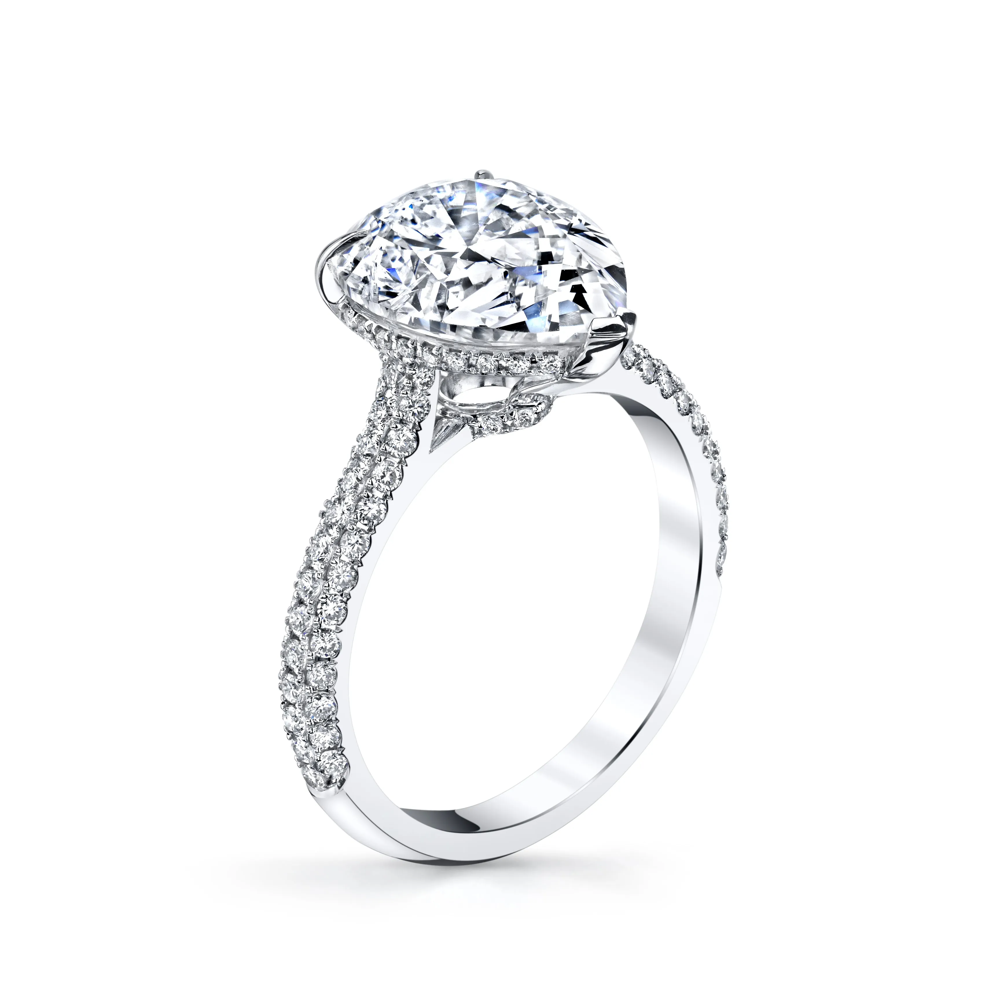 18K White Gold Diamond Engagement Ring