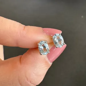 9ct White Gold Oval Aquamarine Stud Earrings