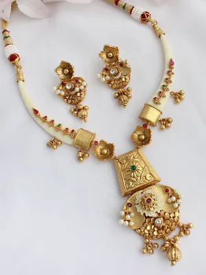 Chaitali Necklace Set