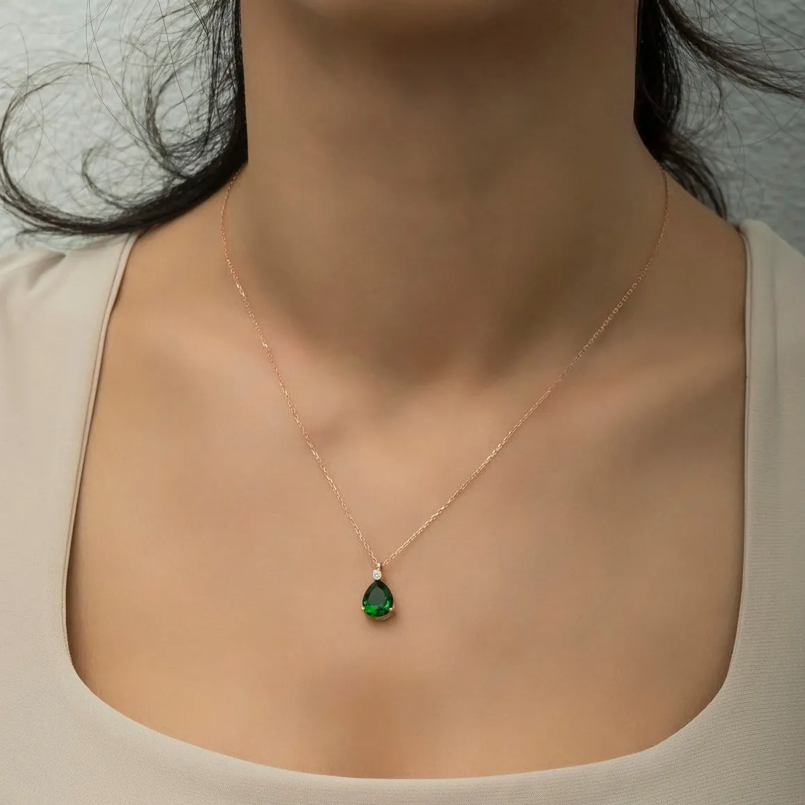 Green drop zircon stone necklace