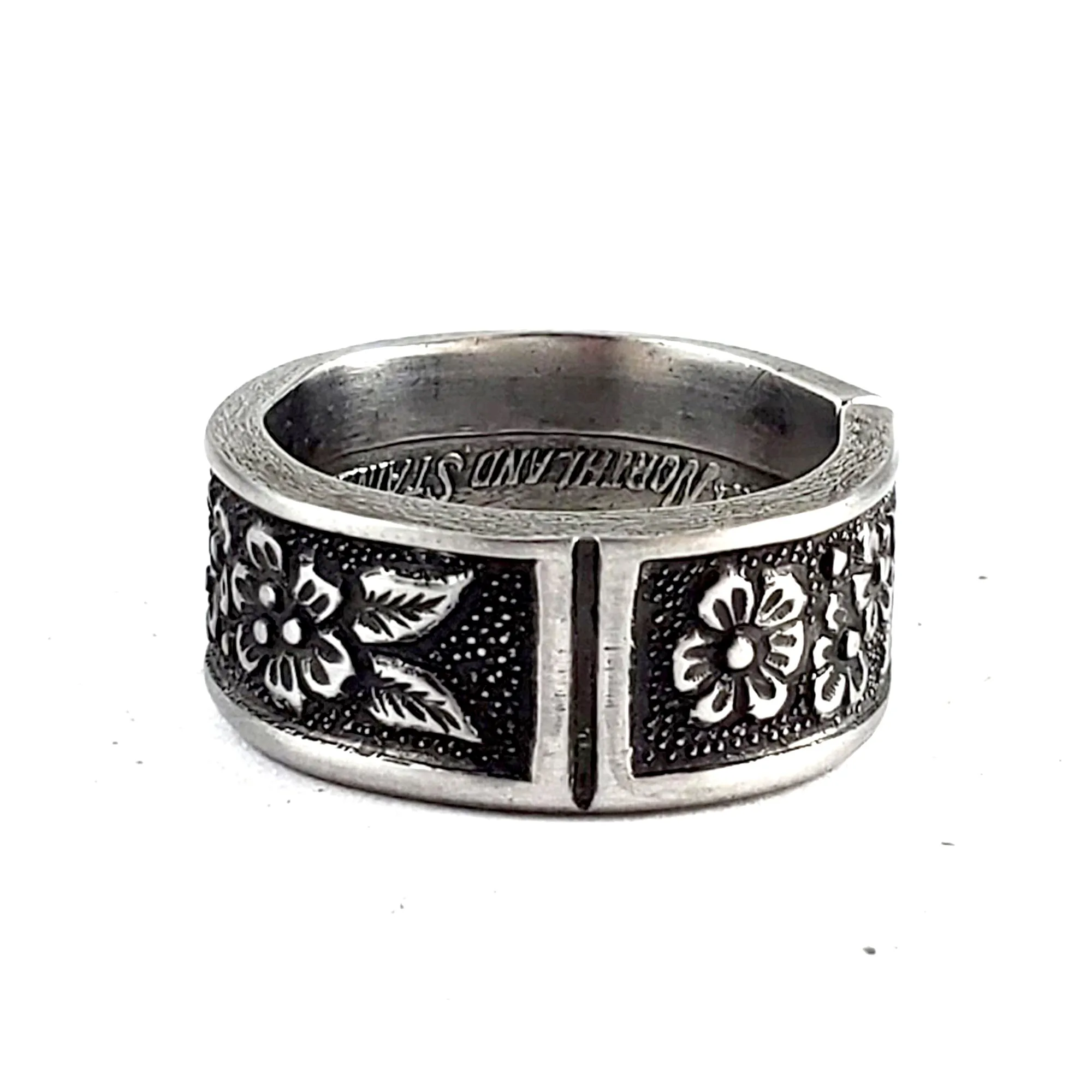 Northland Spring Fever Stainless Steel Spoon Ring