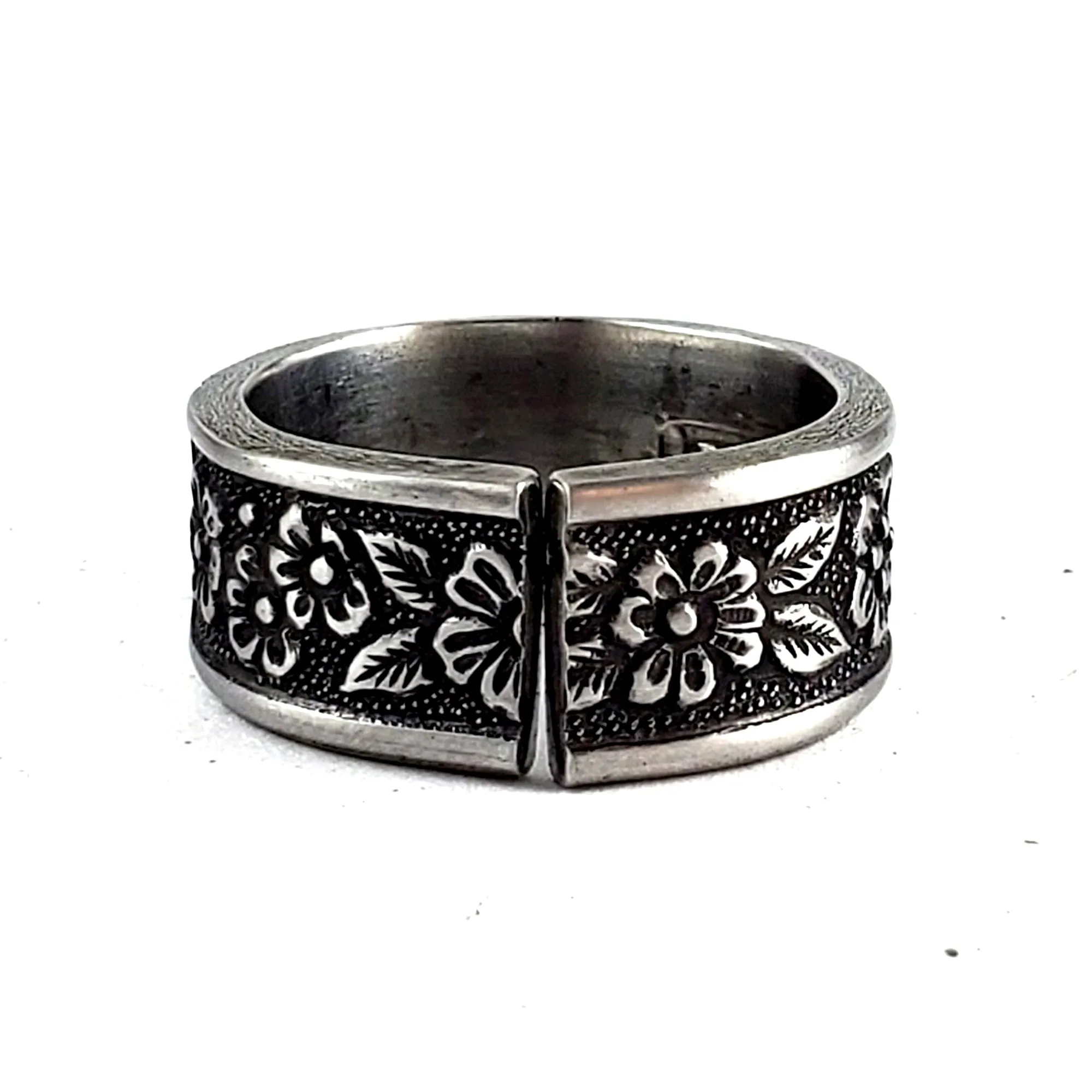 Northland Spring Fever Stainless Steel Spoon Ring