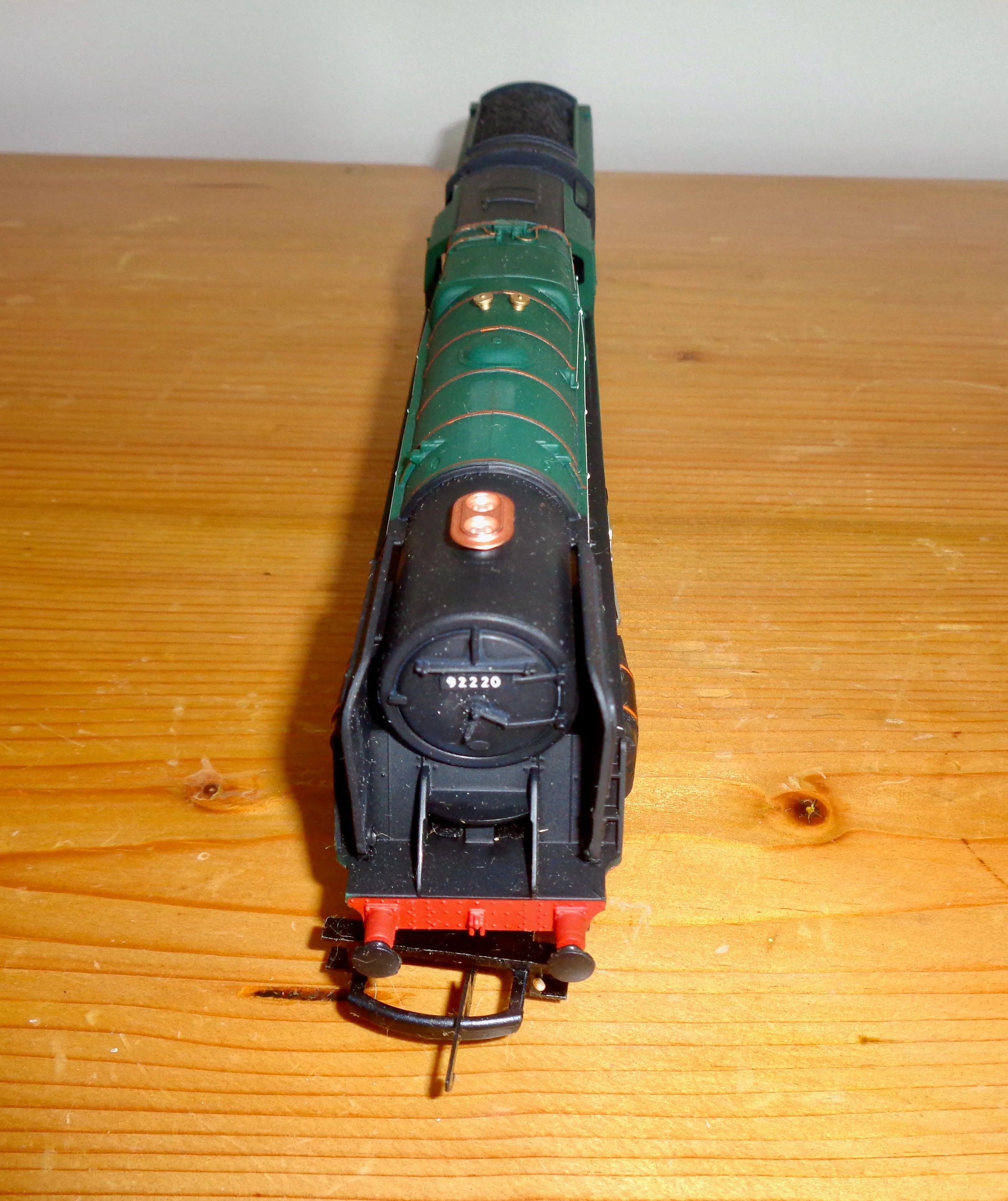 Vintage OO-Gauge Hornby 92220 Evening Star BR 2-10-0 Steam Locomotive With Tender